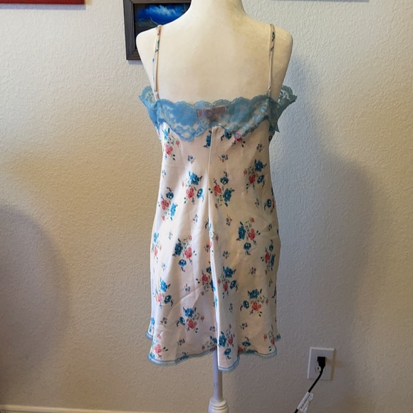 Victoria’s Secret Nightgown - Picture 3 of 4